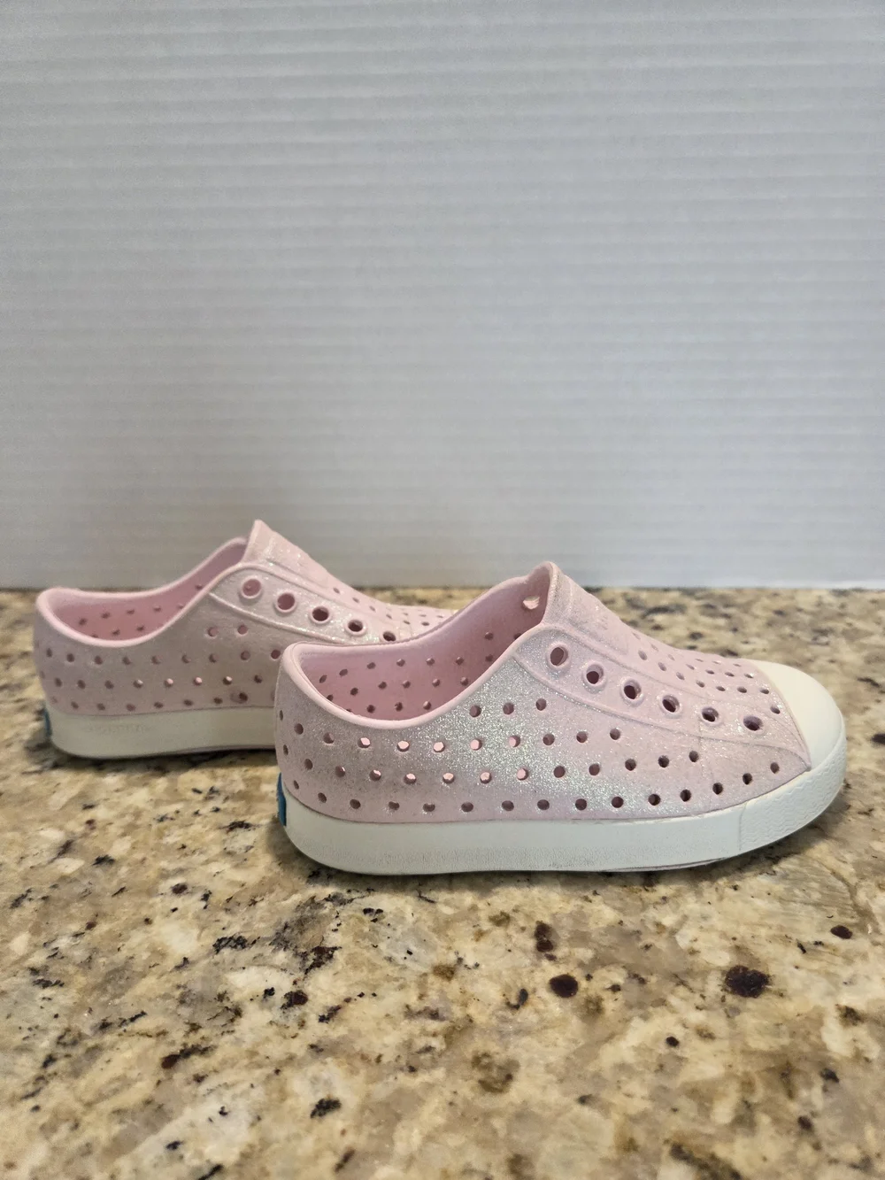 Native Jefferson Slip-On Shoes Sneakers Light Pink Glitter Kids Girls Size C7